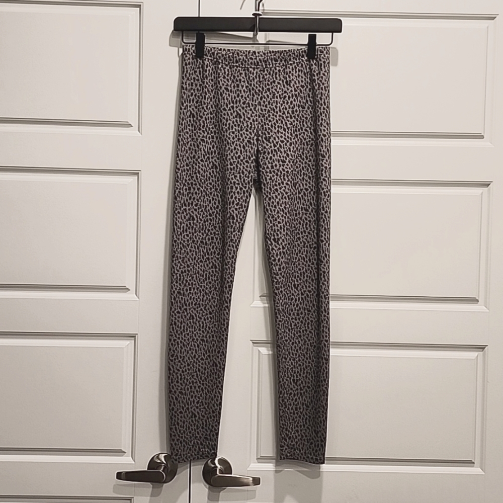 GRAY STRETCH PANTS